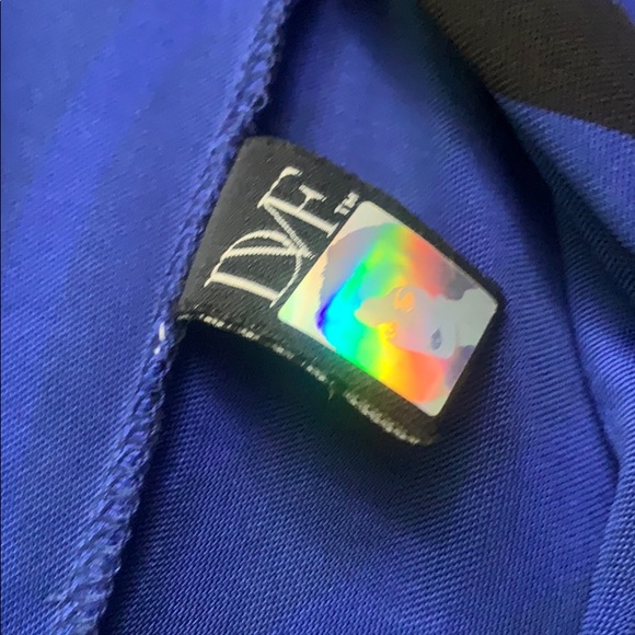 Dress - Picture 4 of 5